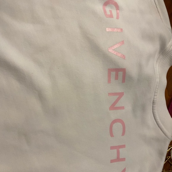 Givenchy pull over - Picture 3 of 4